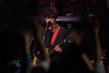 後藤正文（Vo, G）（Photo by Terukazu Sugino）