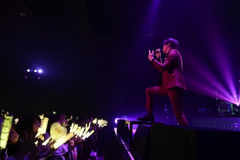 センラ「SENRA LIVE TOUR S STILO!!! :RE」の様子。（撮影：小松陽祐［ODD JOB］）