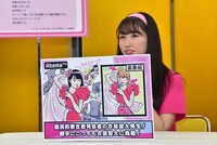 「NHK紅白歌合戦」の紅組の司会者が衣装替えするたびに、自身も衣装をチェンジすることを宣言する佐々木彩夏。