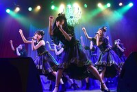 はちみつロケット「H.R.Black&White～闇のダークフェスティバル～」の様子。