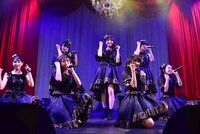 ももいろクローバーZ「サラバ、愛しき悲しみたちよ」をカバーするはちみつロケット。