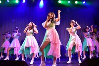 はちみつロケット「H.R.Black&White～光のスウィートカーニバル～」の様子。