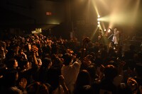 「焚吐 3周年記念ライブ ～リ・リ・リボーン～」の様子。（撮影：達川範一）