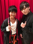 鈴木福（左）とTeddyLoid（右）。