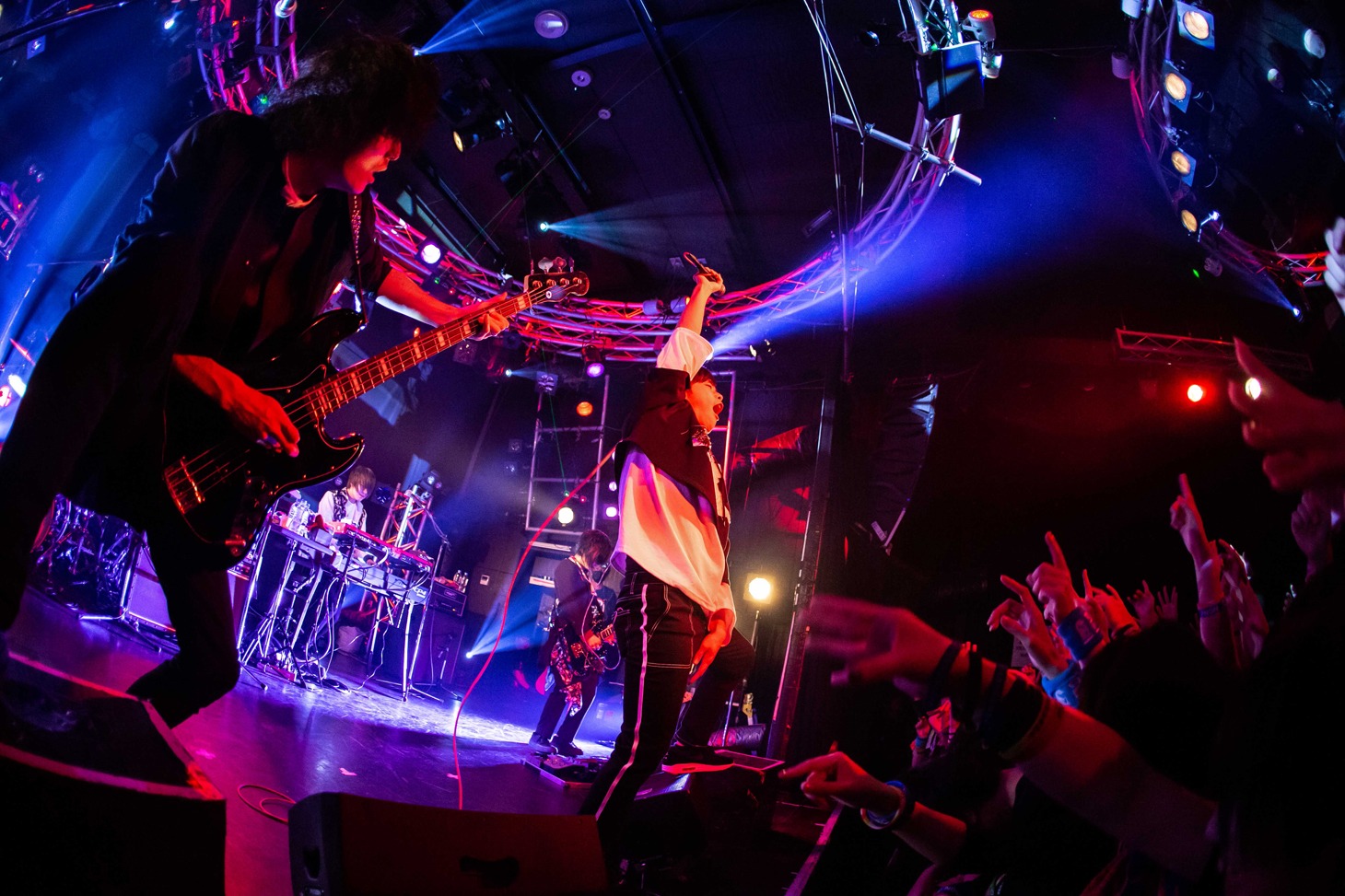 12月2日に行われた「Penguin Go a Road 2018-19『WILDに行こうぜ！』」千葉・KASHIWA PALOOZA公演の様子。（撮影：フジイタク）