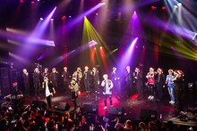 ONE N' ONLYとApeaceのコラボの様子。（撮影：笹森健一）