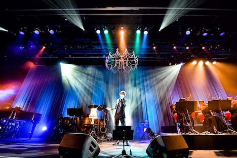 葉月単独公演「奏艶」の様子。（撮影：土屋良太）