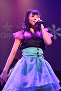 新井ひとみ