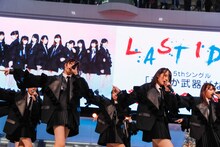 ラストアイドル「愛しか武器がない」発売記念イベントの様子。（Photo by Yoshifumi Shimizu）