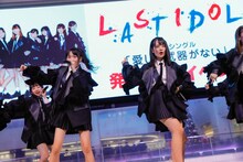 ラストアイドル「愛しか武器がない」発売記念イベントの様子。（Photo by Yoshifumi Shimizu）