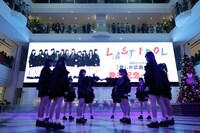 ラストアイドル「愛しか武器がない」発売記念イベントの様子。（Photo by Yoshifumi Shimizu）