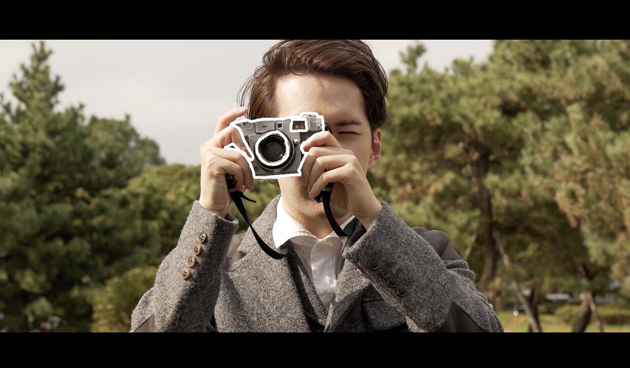 BRIAN SHINSEKAI、奥手なカメラマンに扮して新曲の世界を表現