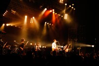 LILI LIMIT「size L」東京・TSUTAYA O-EAST公演の様子。（撮影：木村篤史）