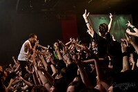 「MAD Ollie NAGOYA」で撮影したcoldrain。（写真提供：青木カズロー）