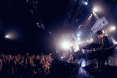 「sumika『ファンファーレ / 春夏秋冬』Release Tour」福岡・DRUM LOGOS公演の様子。（撮影：後藤壮太郎）