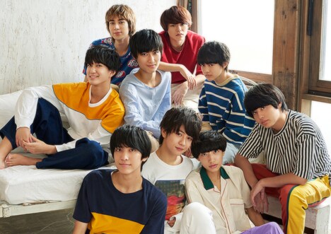 「SUPER★DRAGON OFFICIAL CALENDAR 2019」表紙