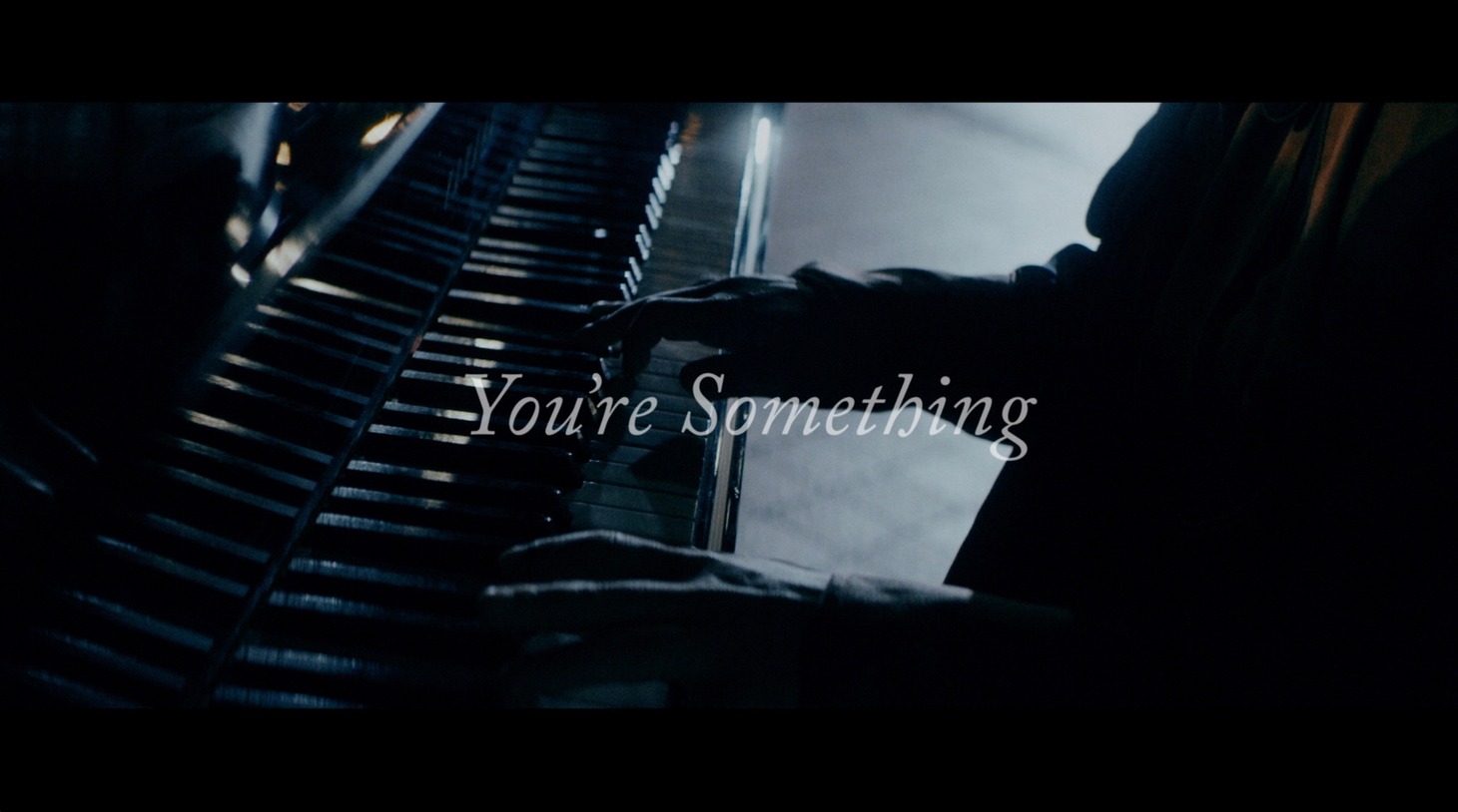 さかいゆう「You're Something」ミュージックビデオより。