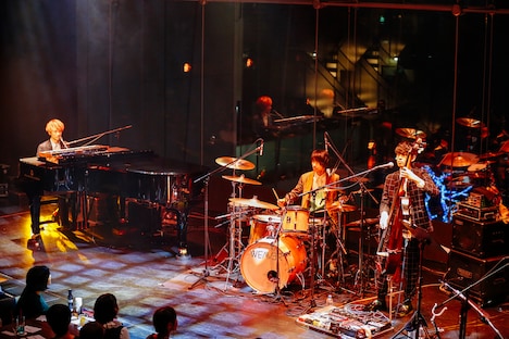 WEAVER（撮影：関口佳代）