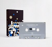 UNKNOWN ME「ASTRONAUTS」カセットテープイメージ