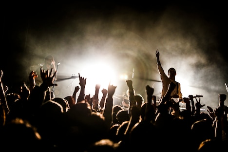 Age Factory「GOLD TOUR FINAL ONEMAN【東京編】」の様子。（撮影：冨田味我）