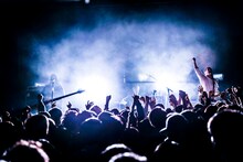 Age Factory「GOLD TOUR FINAL ONEMAN【東京編】」の様子。（撮影：冨田味我）