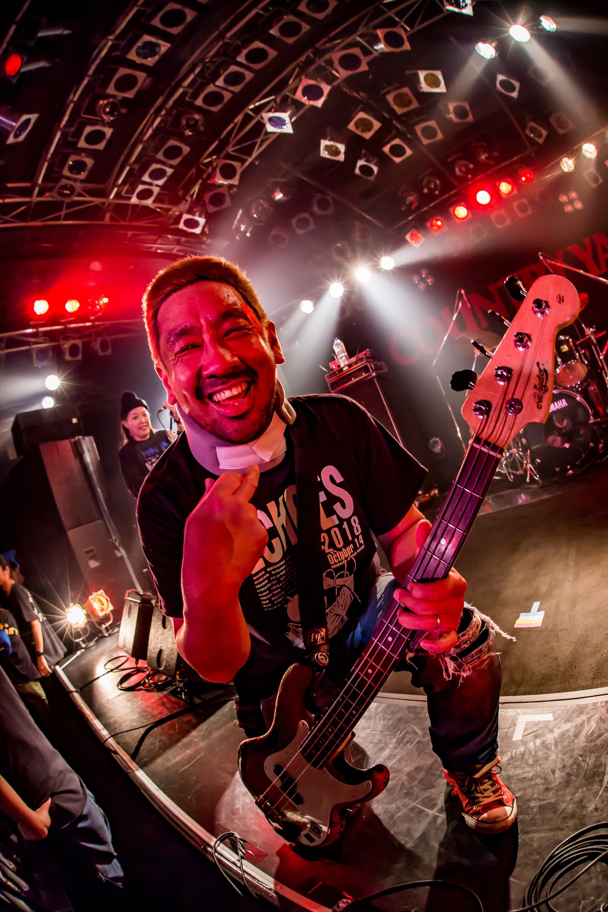 YASU（B, Vo / STOMPIN' BIRD）（Photo by TAKASHI KONUMA）