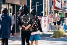 「ヤバイTシャツ屋さん『Tank-top Festival in JAPAN』SPECIAL」ロケの様子。（Photo by Akitake Kuwabara）