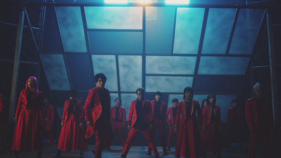 RED「君の唇を離さない」ミュージックビデオのワンシーン。