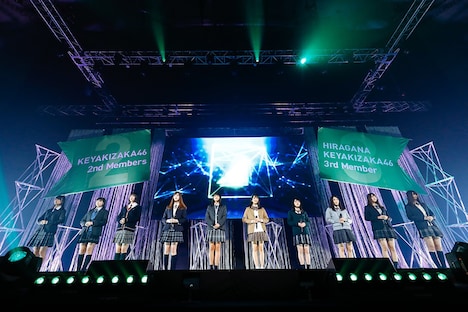 欅坂46の2期生とけやき坂46の3期生による「お見立て会」の様子。(写真提供:ソニー・ミュージックレコーズ)