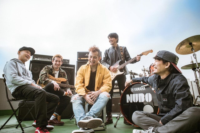 NUBO。左から2番目がマツシタジュンジ（B）。