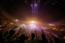 THE ORAL CIGARETTES「Kisses and Kills Tour 2018-2019 Arena series ～Directly In a wide place～」愛知・日本ガイシホール公演の様子。（Photo by Viola Kam［V'z Twinkle］）