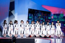 「2018 MAMA PREMIERE in KOREA」に出演したけやき坂46。（写真提供：ソニー・ミュージックレコーズ）