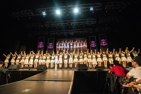 「9th anniversary アイドルカレッジ9大都市ツアー!!!～奇跡と軌跡、未踏のチャレンジ!!!～」東京・TOKYO DOME CITY HALL公演の様子。（写真提供：ブルーローズ）