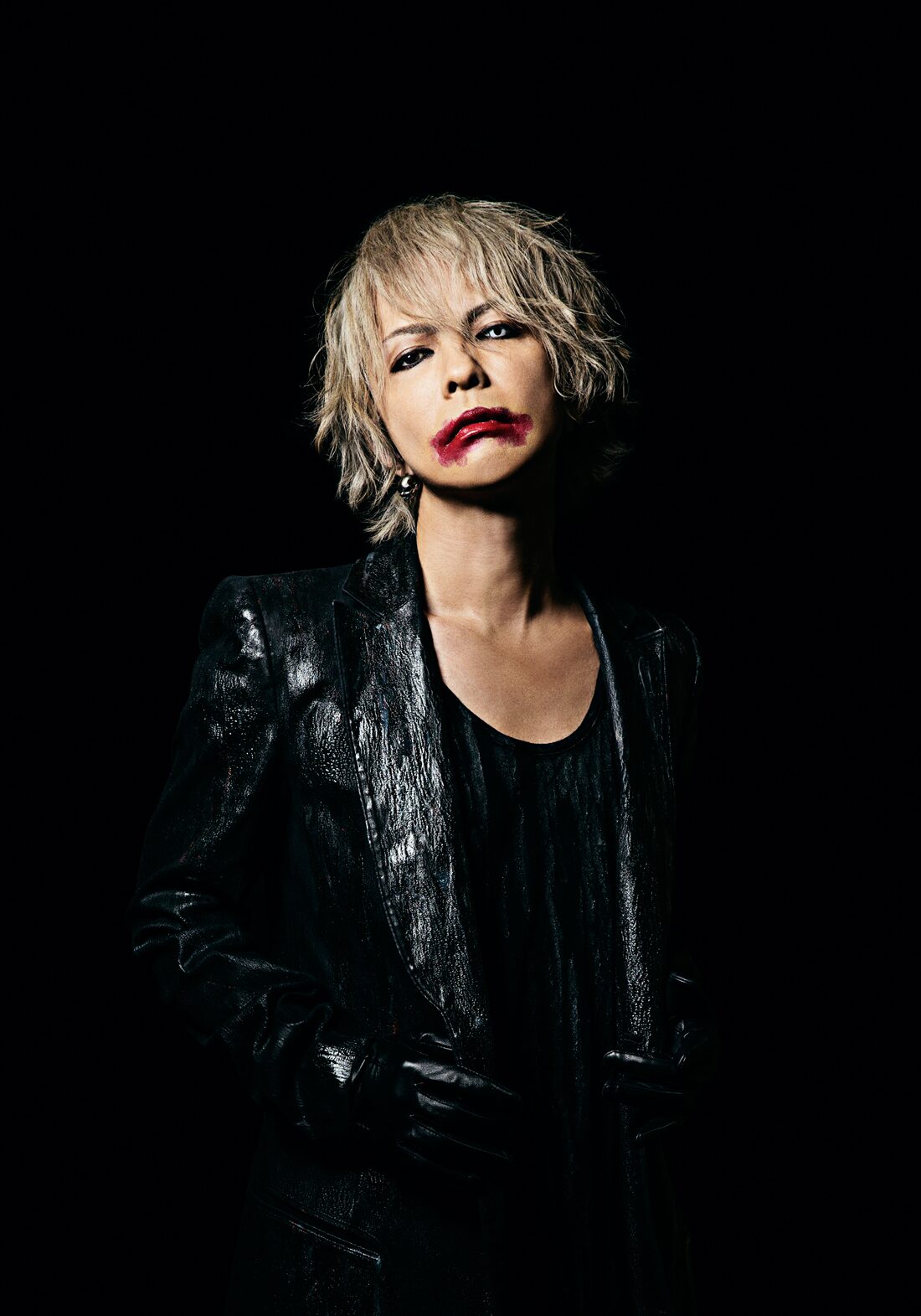 延期されていたhydeのyoshiki参加シングル発売日決定 アジアツアー開催も 音楽ナタリー