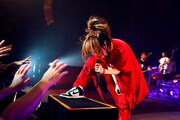 aiko「Love Like Pop vol.20」大阪・フェスティバルホール公演の様子。(撮影:岡田貴之)