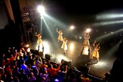 「Shine Fine Movement 3rdワンマンライブ ～リフレクティア～」の様子。（写真提供：日本コロムビア）
