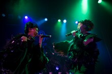 左から朝倉みずほ、平澤芽衣。（撮影：林晋介）