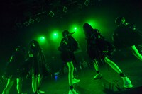 THERE THERE THERES（撮影：林晋介）