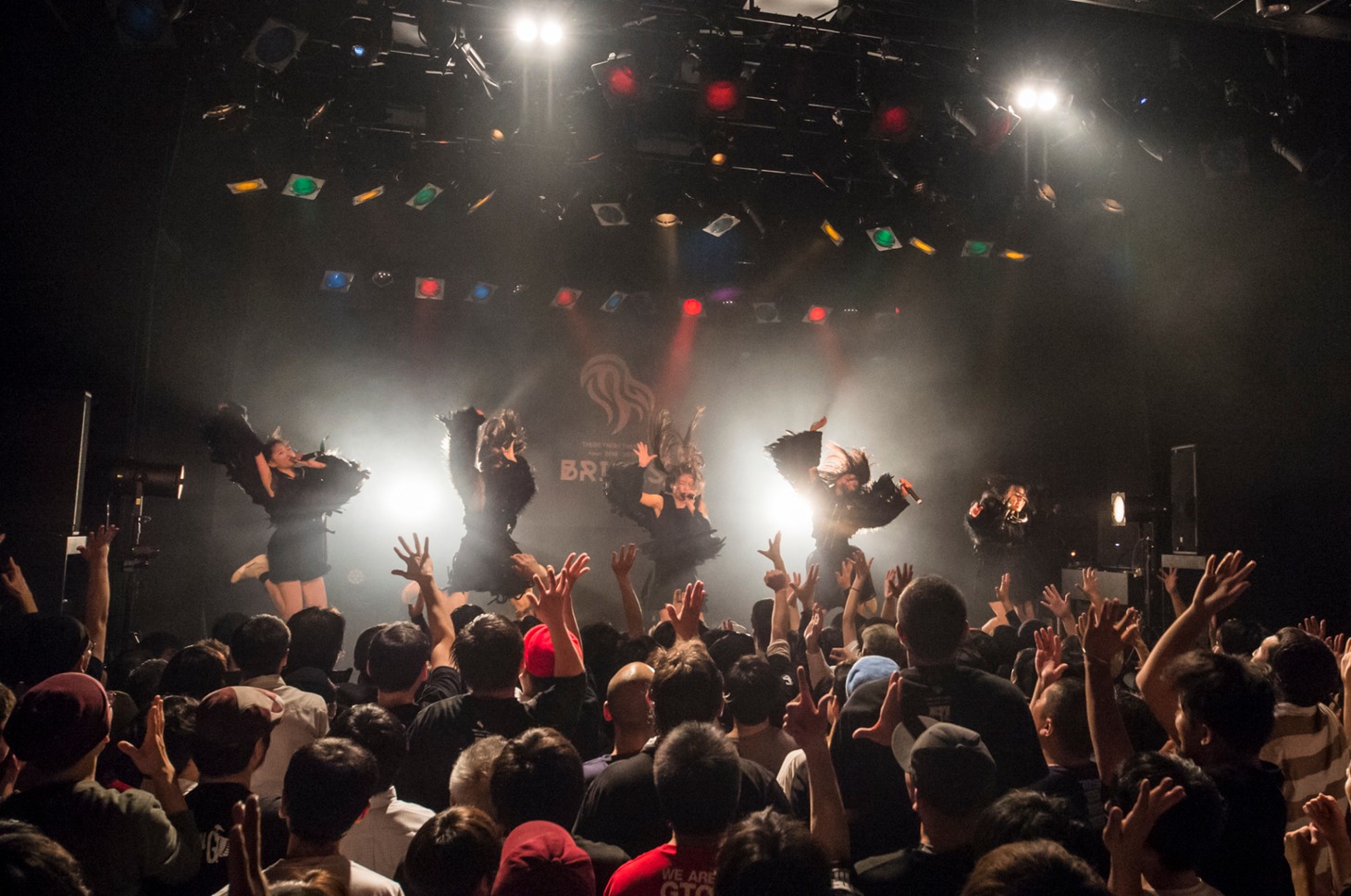 「THERE THERE THERES tour 2018-2019 “BRICKS”」東京・WWW X公演の様子。（撮影：林晋介）