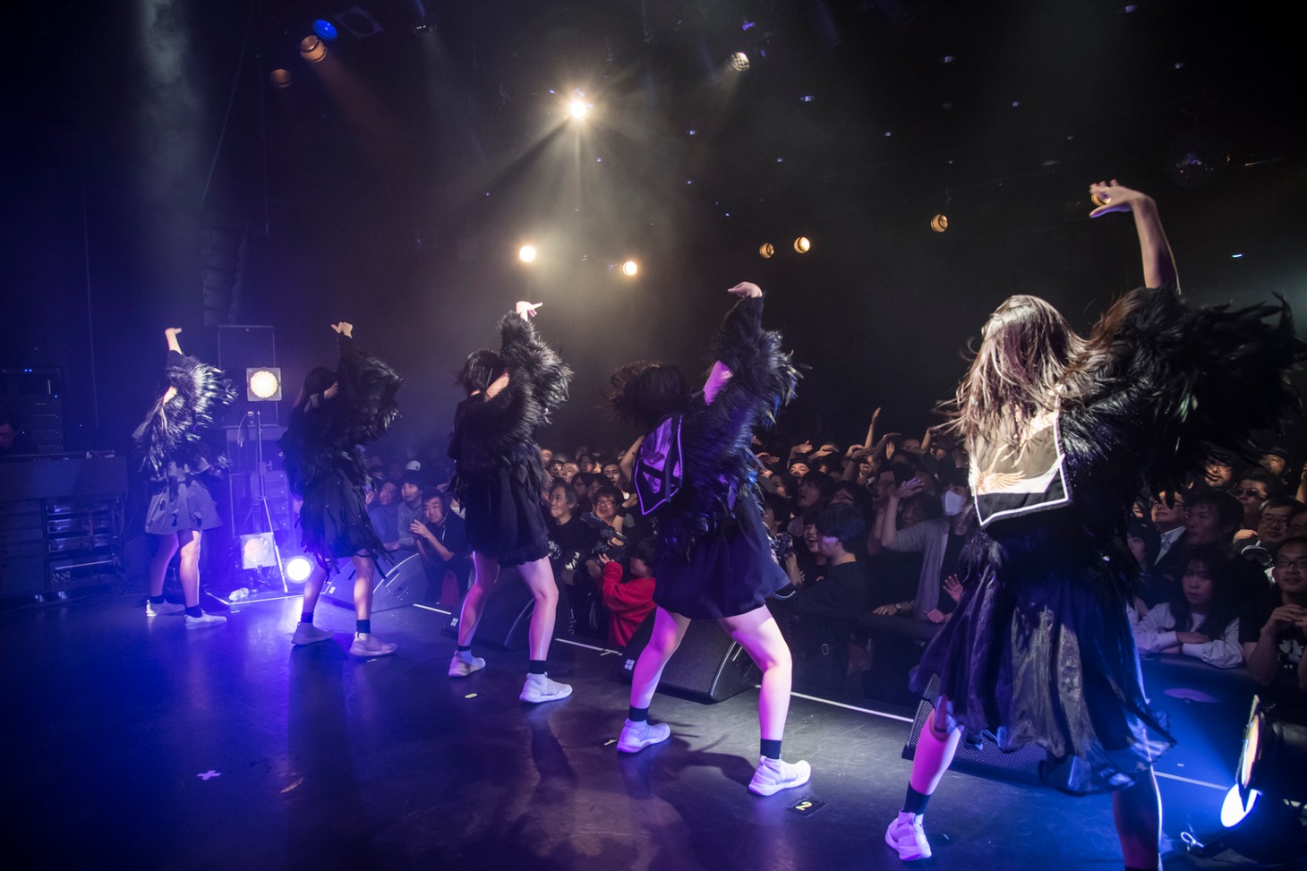 「THERE THERE THERES tour 2018-2019 “BRICKS”」東京・WWW X公演の様子。（撮影：林晋介）