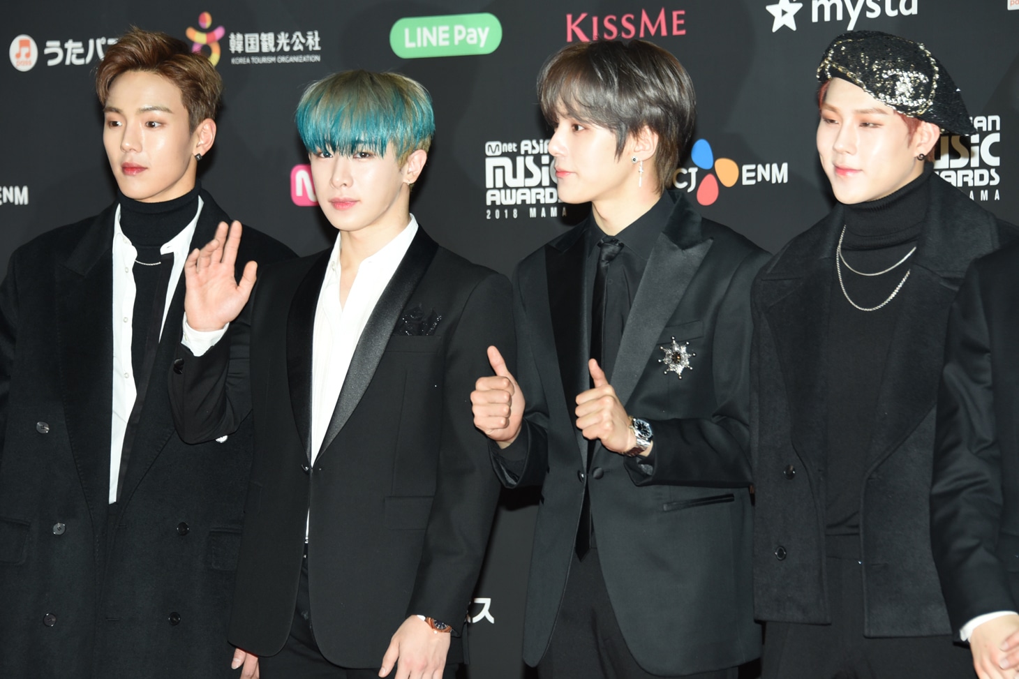 MONSTA X