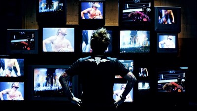 SiM「LiON'S DEN」ミュージックビデオのワンシーン。