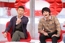 「おしゃれイズム」より、上田晋也と北村匠海。(c)日本テレビ