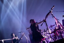「超歌手 大森靖子『クソカワPARTY』TOUR」東京・昭和女子大学人見記念講堂公演の様子。（Photo by Masayo）