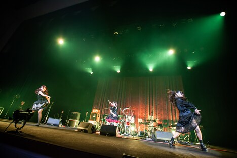 「REALITY MAGIC」パフォーマンス中の様子。（Photo by Masayo）