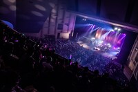 「超歌手 大森靖子『クソカワPARTY』TOUR」東京・昭和女子大学人見記念講堂公演の様子。（Photo by Masayo）