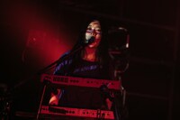 遊佐春菜（Key / 壊れかけのテープレコーダーズ）（Photo by katsunori abe）