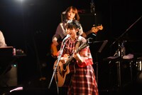 「原田珠々華 ワンマンライブ～BAND SET～ 『ハジマリのオト』」の様子。