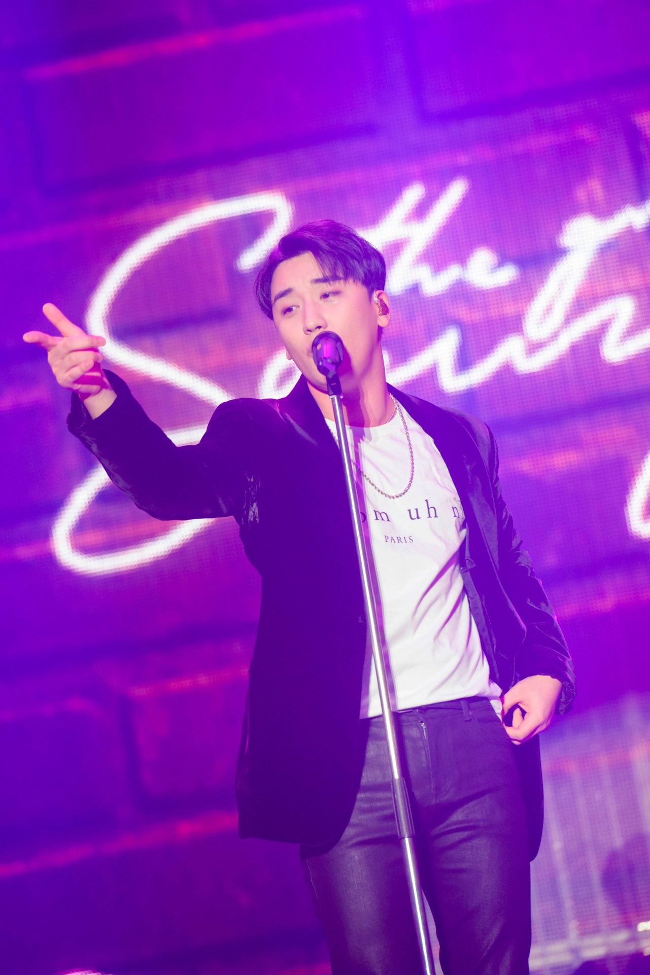 V.I（BIGBANG）