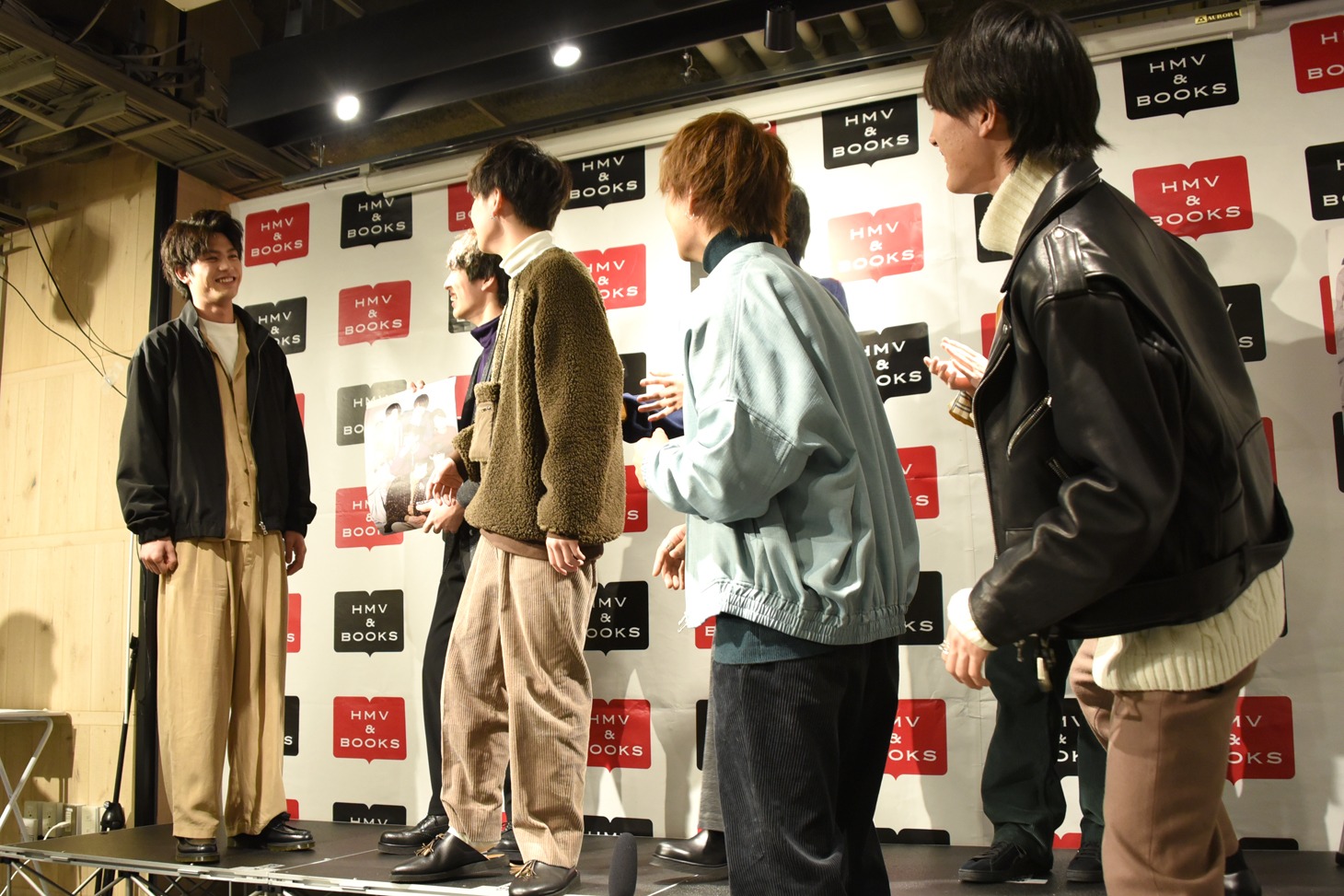板垣瑞生のシンプルな甘い言葉に総ツッコミを入れるメンバー。